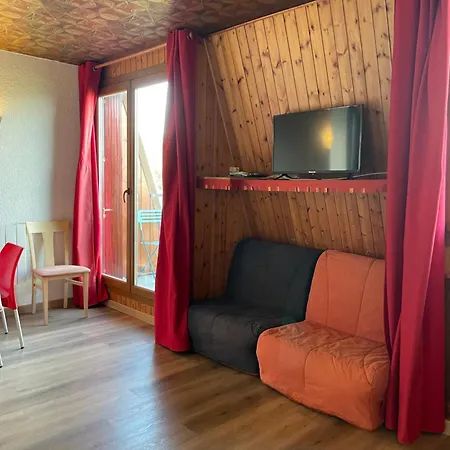 Charmant Studio Vue Imprenable Sur Les Pyrenees Апартаменты *